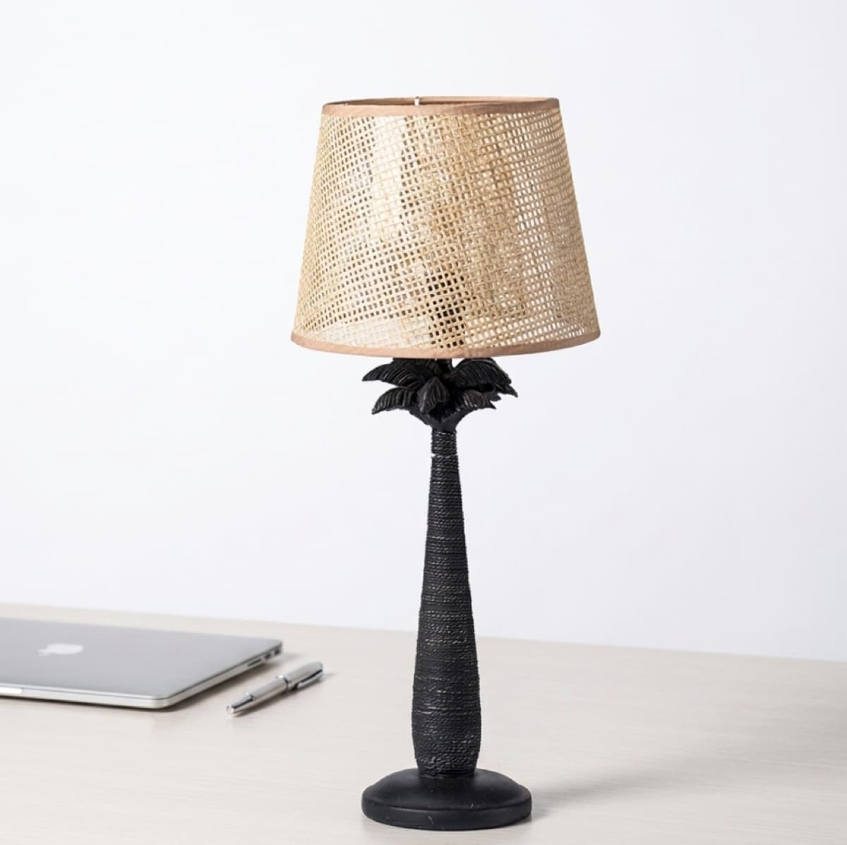 Luneare Palma Rotan Tafellamp Zwart